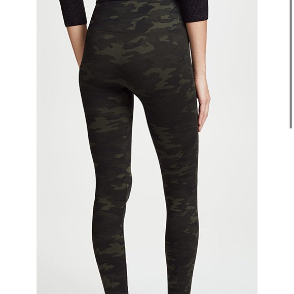 SPANX Layce green camo printed legging - Picture 8 of 12